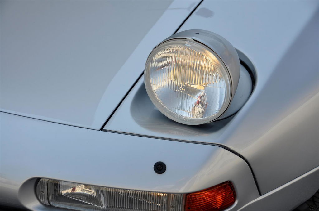 Porsche 928 GTS