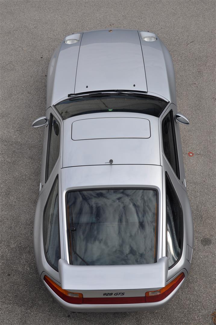 Porsche 928 GTS