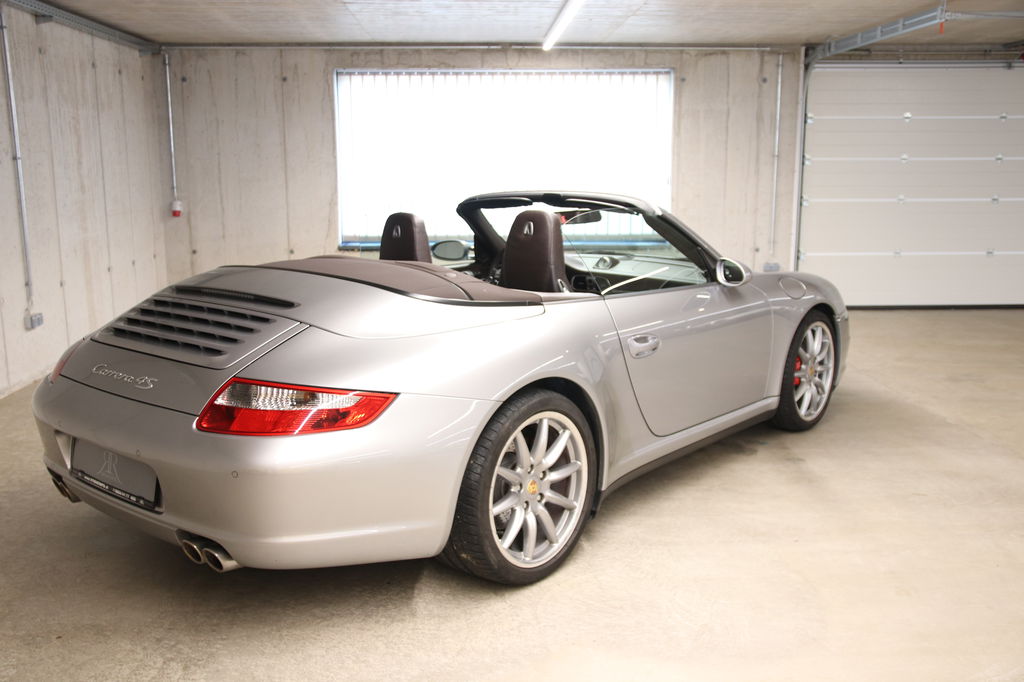 Porsche 911 Carrera 4S