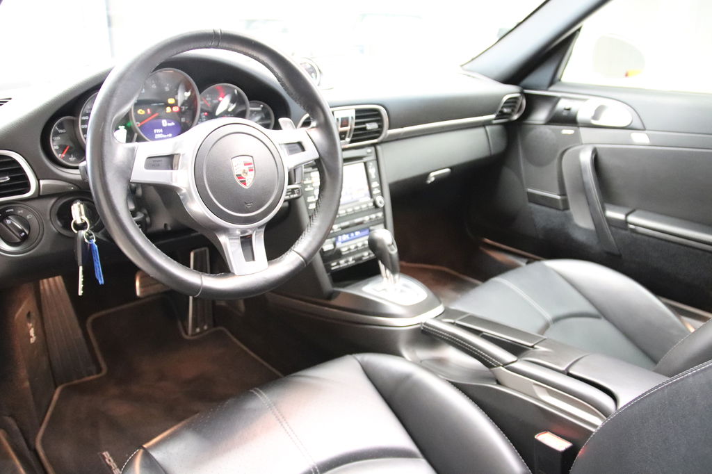 Porsche 997.2 Carrera GTS