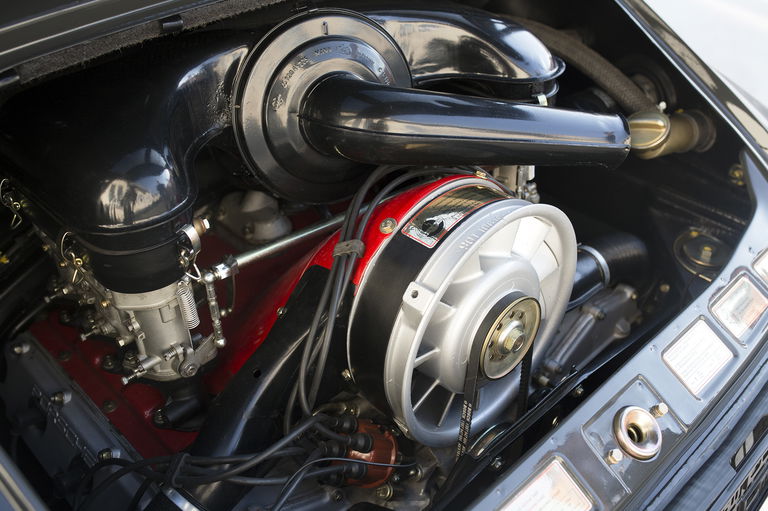 Porsche 911 S (F-Modell)