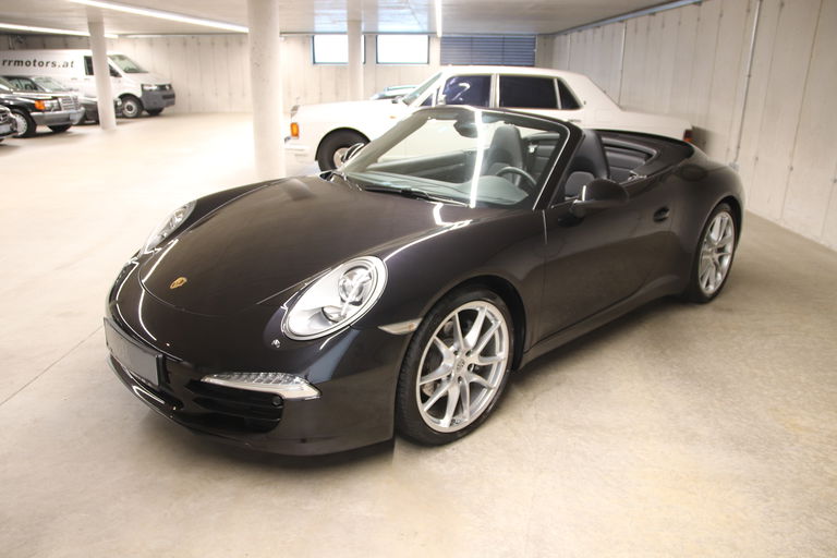 Porsche 911 Carrera
