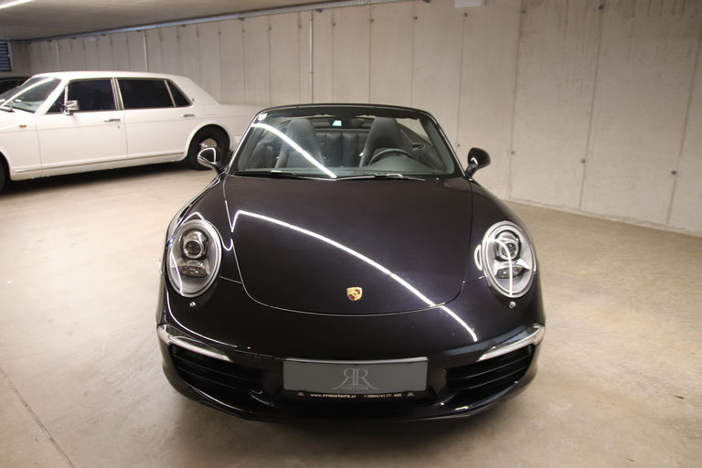 Porsche 911 Carrera