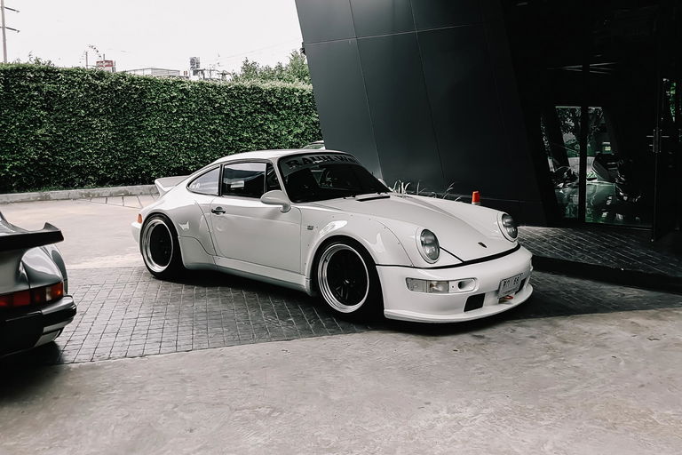 Porsche Individualität aus Thailand: Autohaus RWB