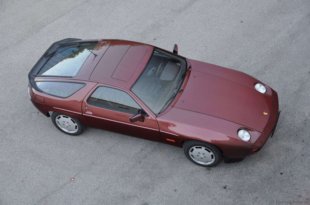 Porsche 928 S
