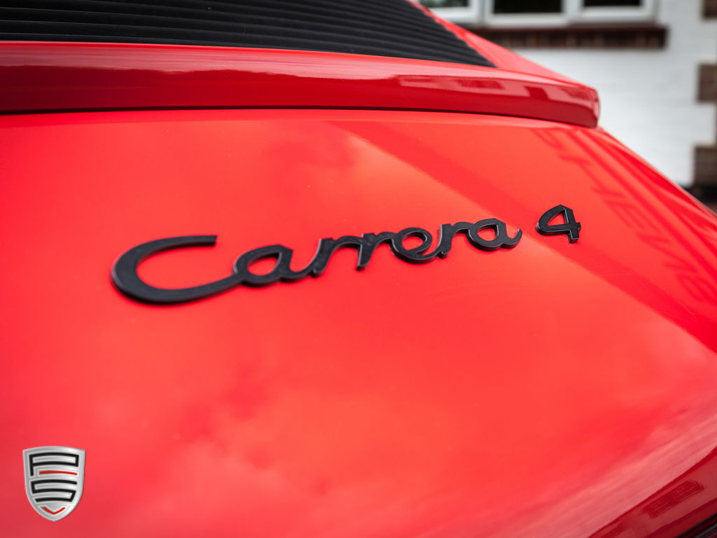 Porsche 911 Carrera 4