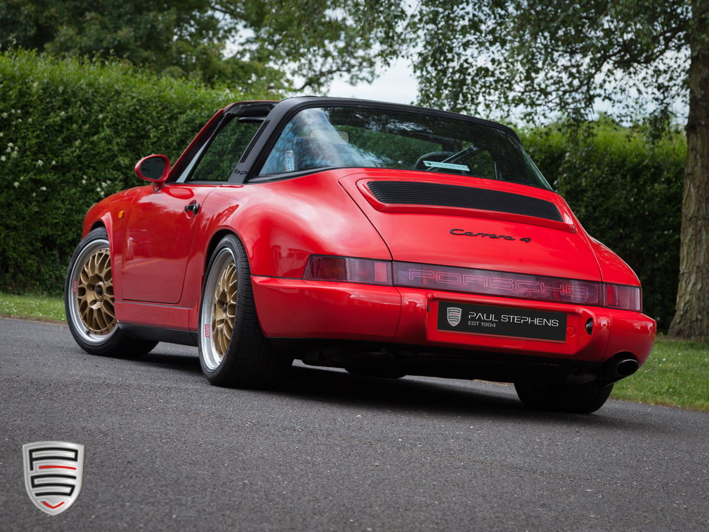 Porsche 911 Carrera 4