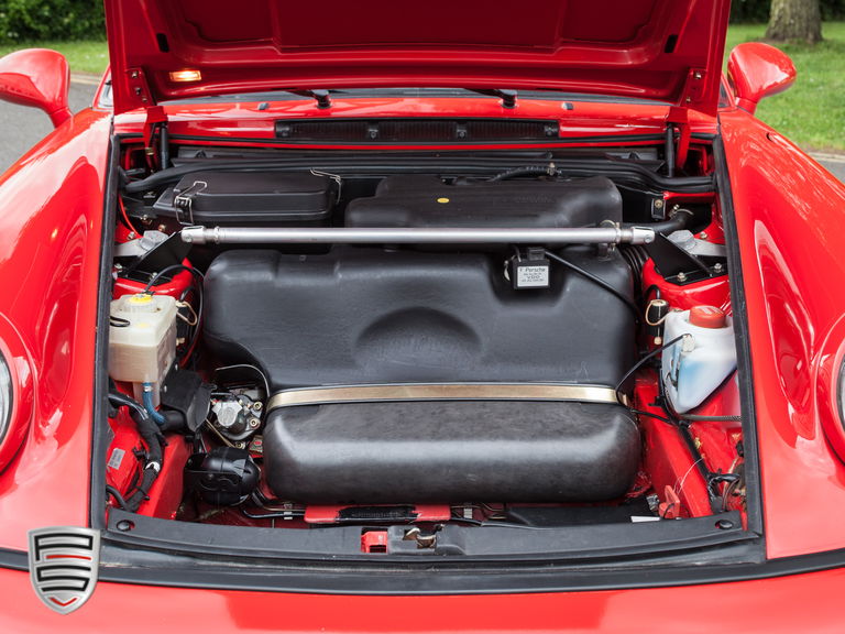 Porsche 911 Carrera 4