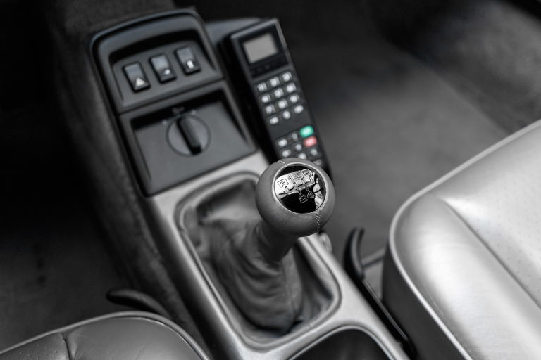 Porsche 911 Carrera 2