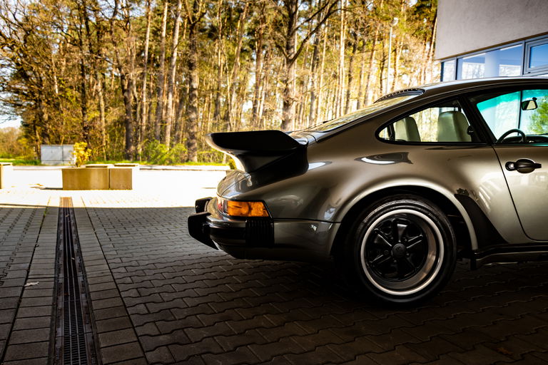 Porsche 911 Turbo 3.3