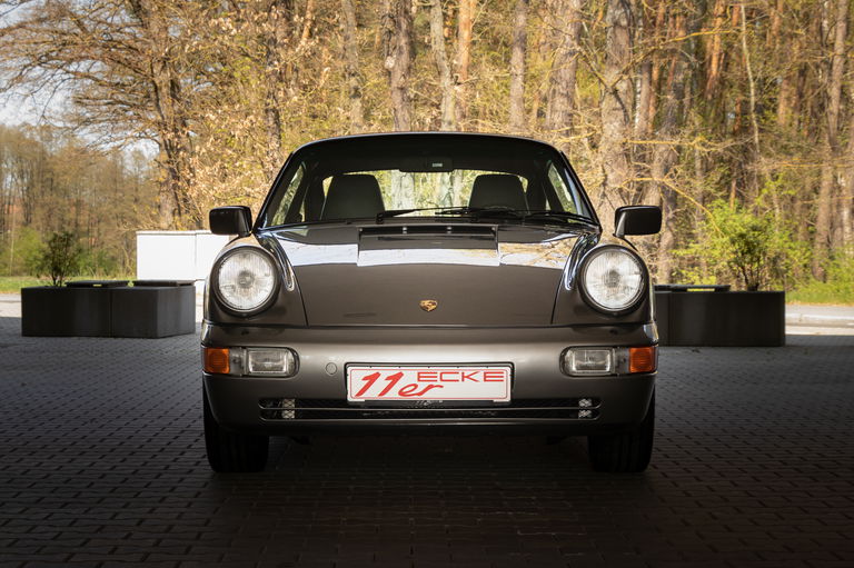 Porsche 911 Carrera 4