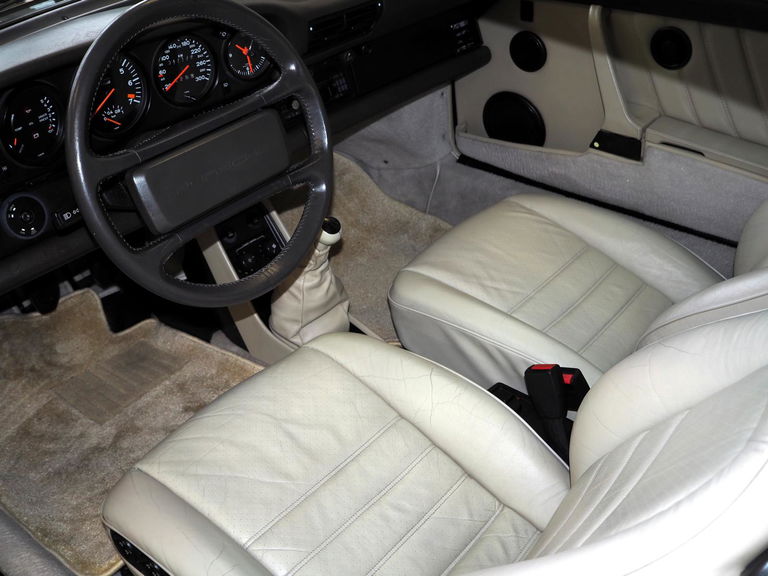 Porsche 911 Turbo 3.3