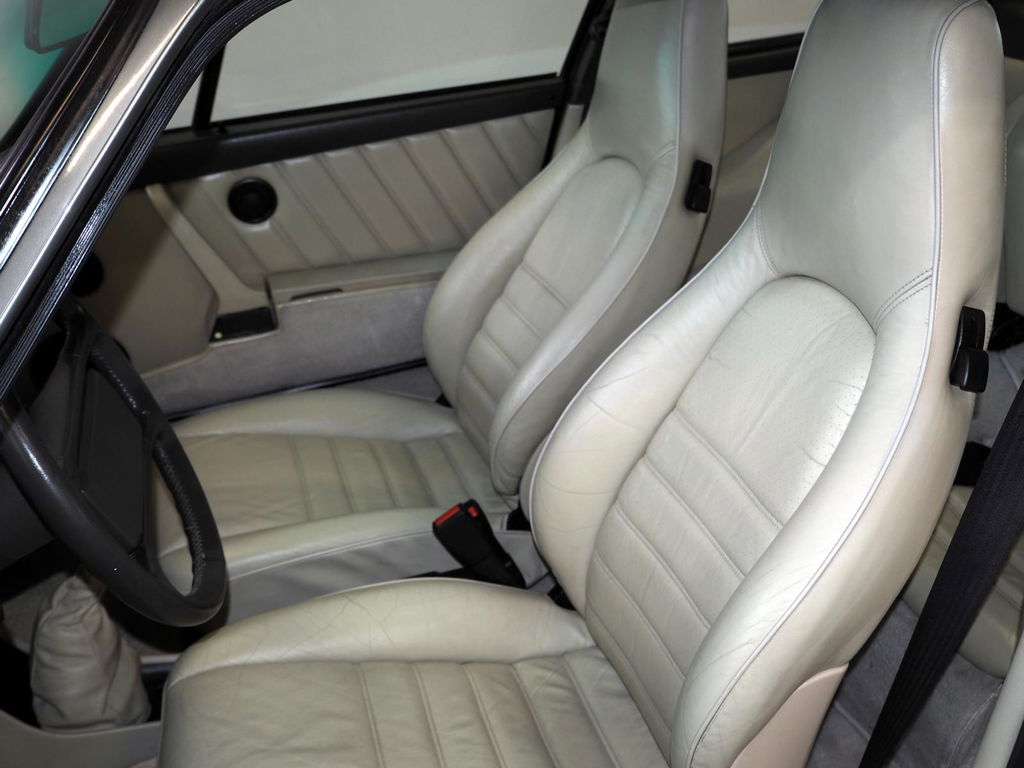 Porsche 911 Turbo 3.3