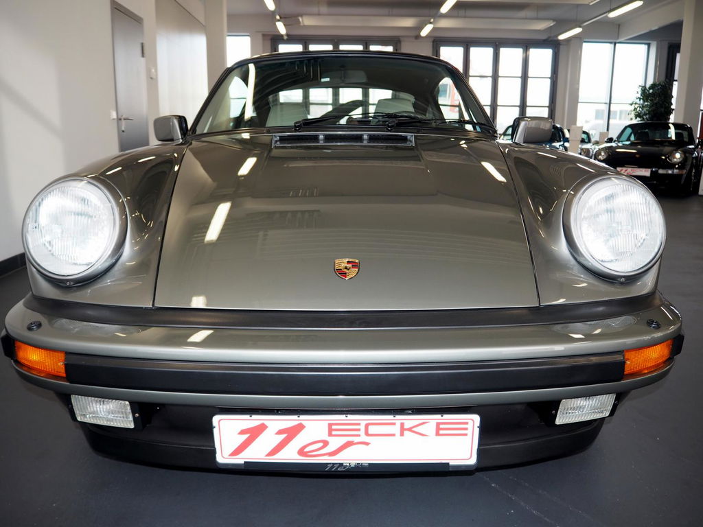 Porsche 911 Turbo 3.3