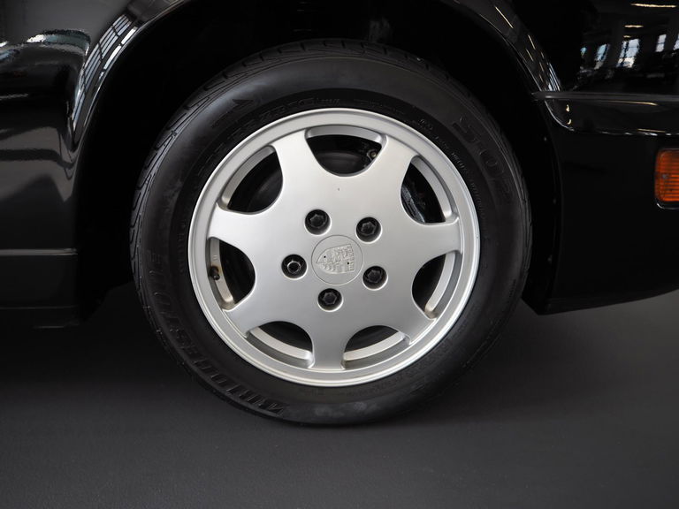 Porsche 964 Carrera 4