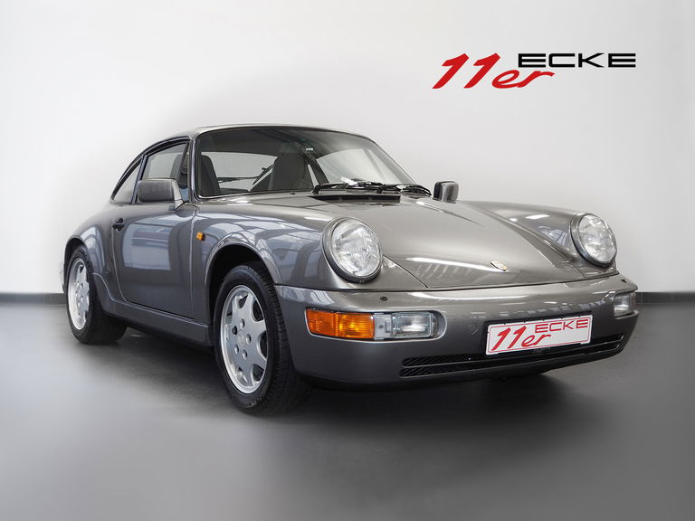 Porsche 911 Carrera 4
