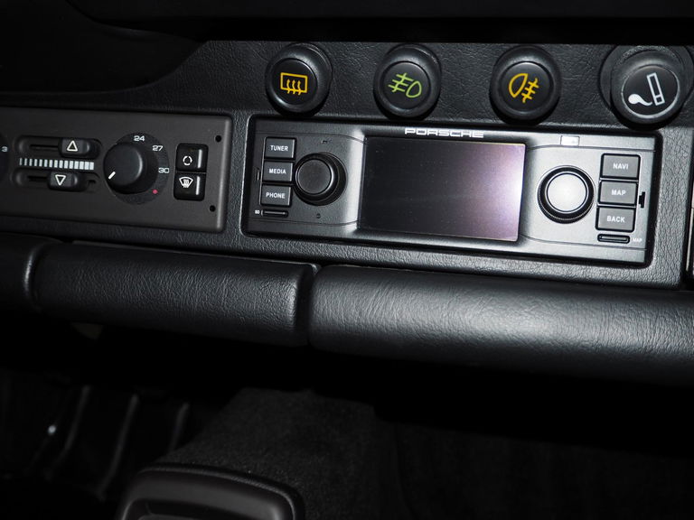 Porsche 911 Carrera 4