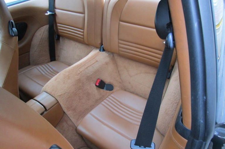 Porsche 911 Carrera 4