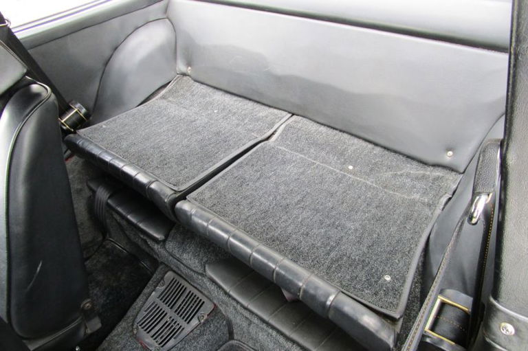 Porsche 911 S (F-Modell)