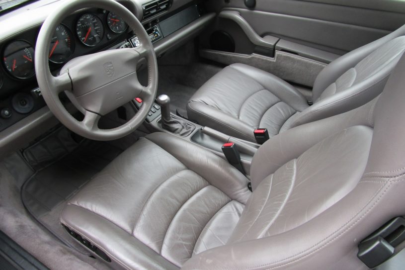 Porsche 911 Carrera 4