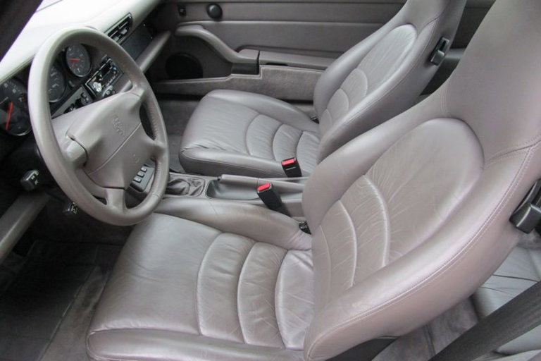 Porsche 911 Carrera 4