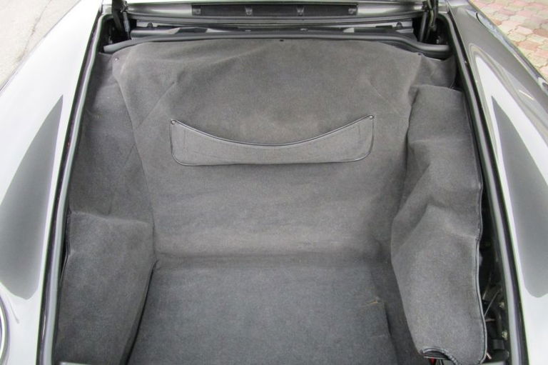 Porsche 911 Carrera 4