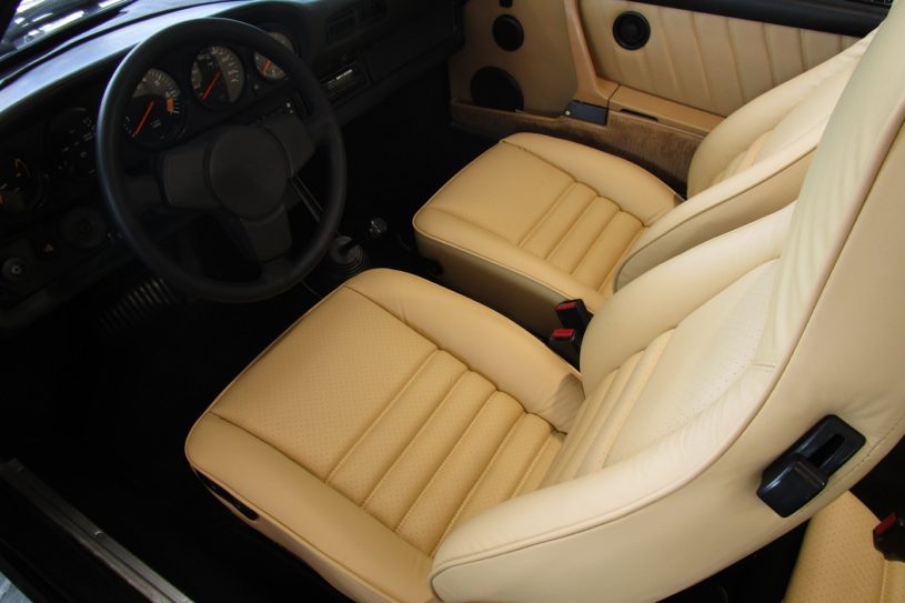 Porsche 911 Carrera