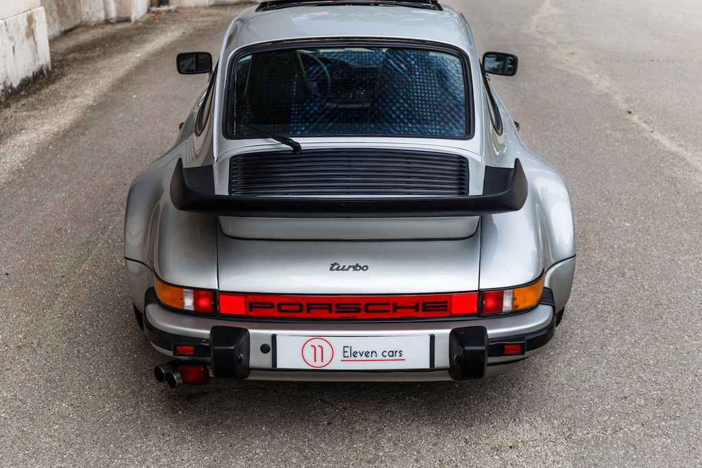 Porsche 911 Turbo 3.3
