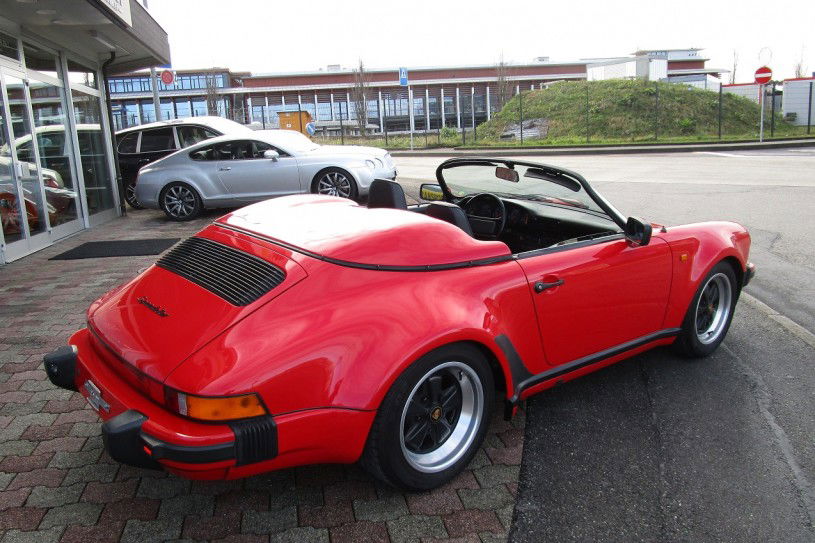 Porsche 911 Carrera 3.2 Speedster
