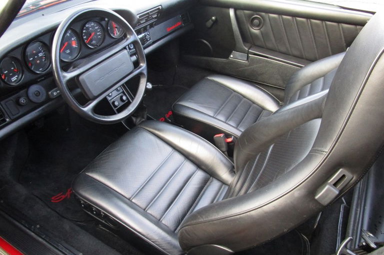 Porsche 911 Carrera 3.2 Speedster