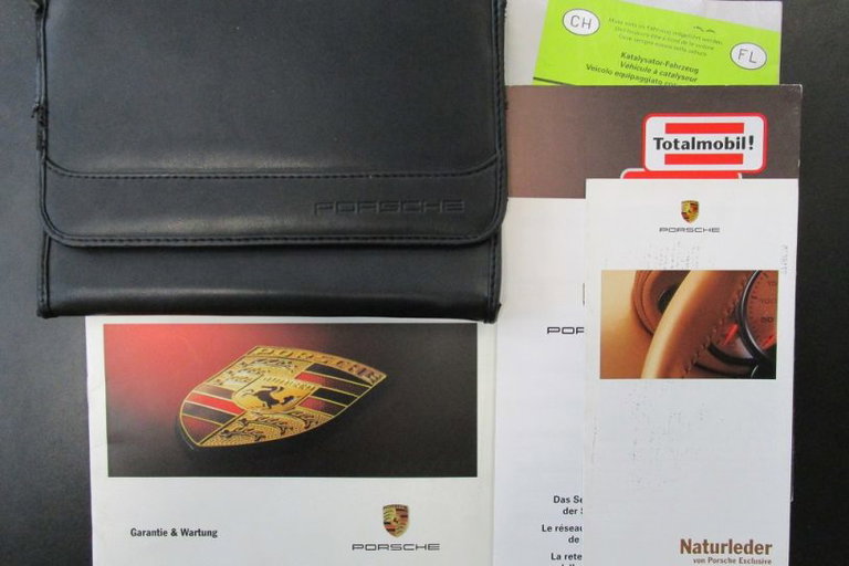 Porsche 911 Carrera 4