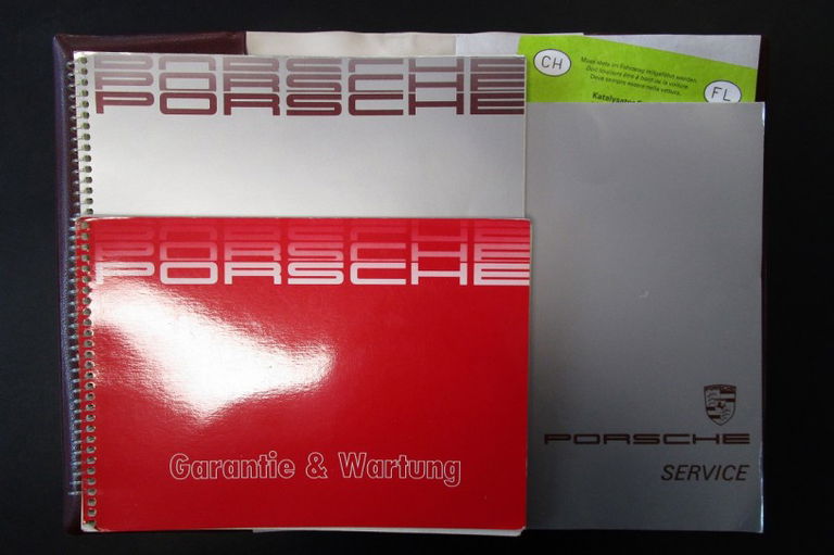 Porsche 911 Carrera 3.2 Speedster