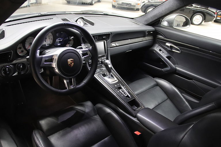 Porsche 911 Carrera 4S