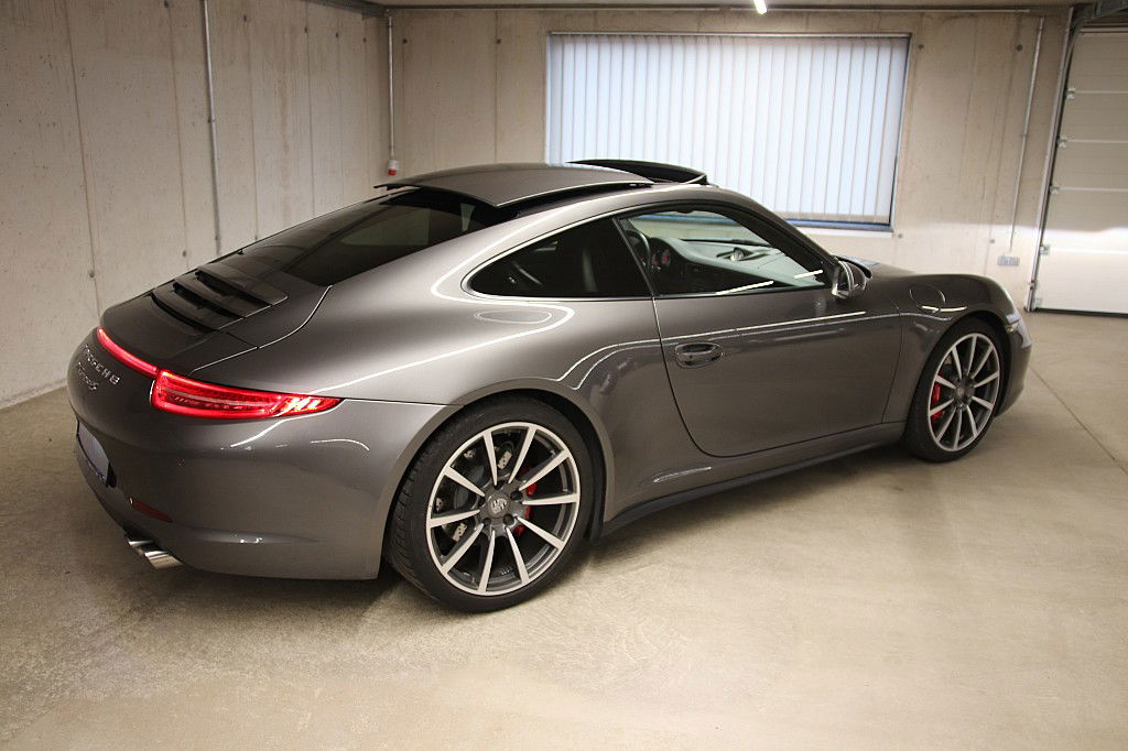 Porsche 911 Carrera 4S