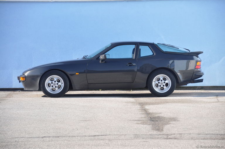 Porsche 944 Coupé