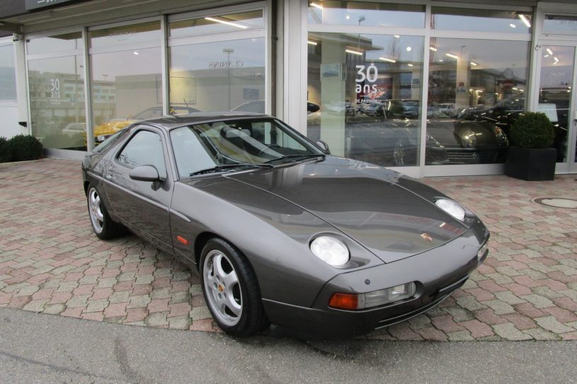 Porsche 928 S4