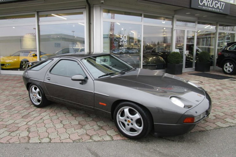 Porsche 928 S4