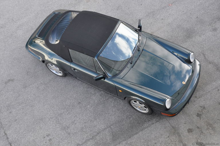 Porsche 911 Carrera 4