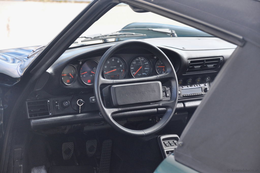 Porsche 911 Carrera 4