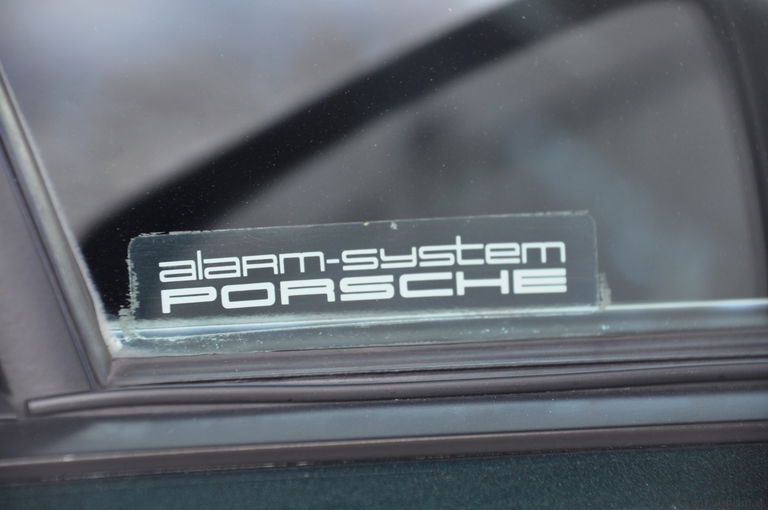 Porsche 911 Carrera 4