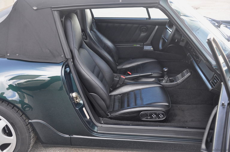 Porsche 911 Carrera 4