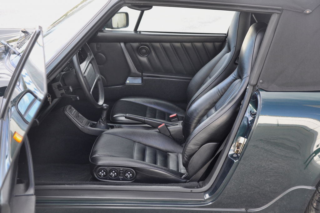 Porsche 911 Carrera 4