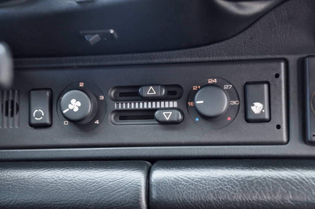 Porsche 911 Carrera 4