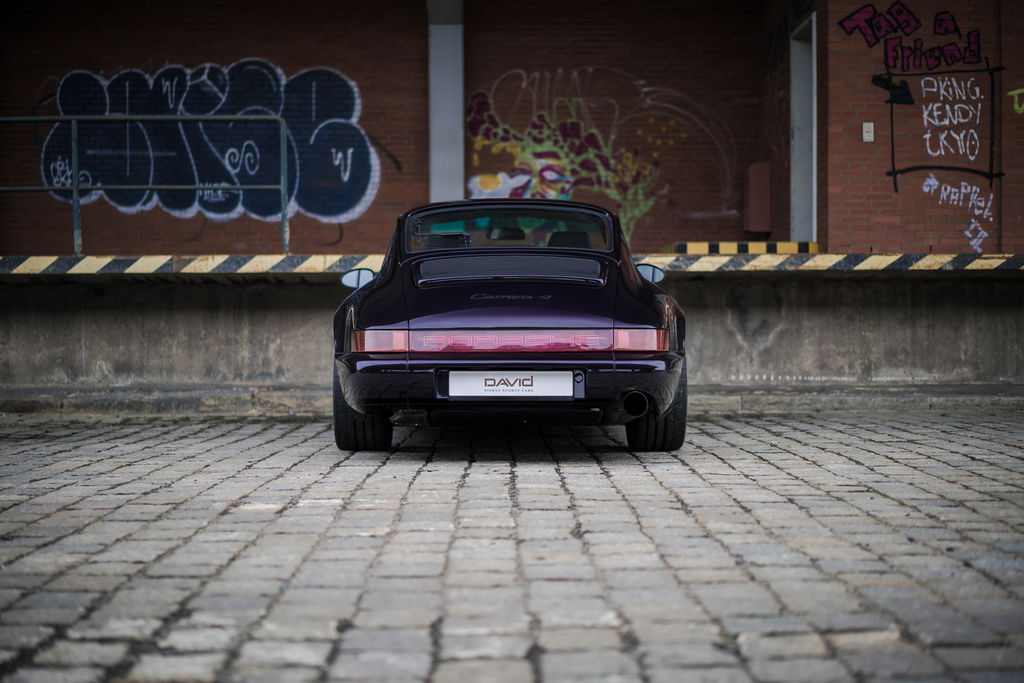 Porsche 911 Carrera 4