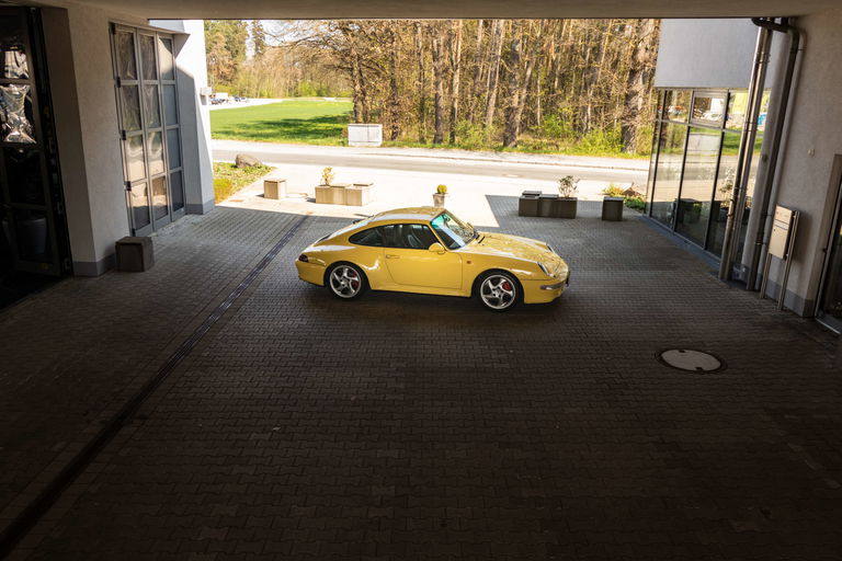 Porsche 993 Carrera 4S