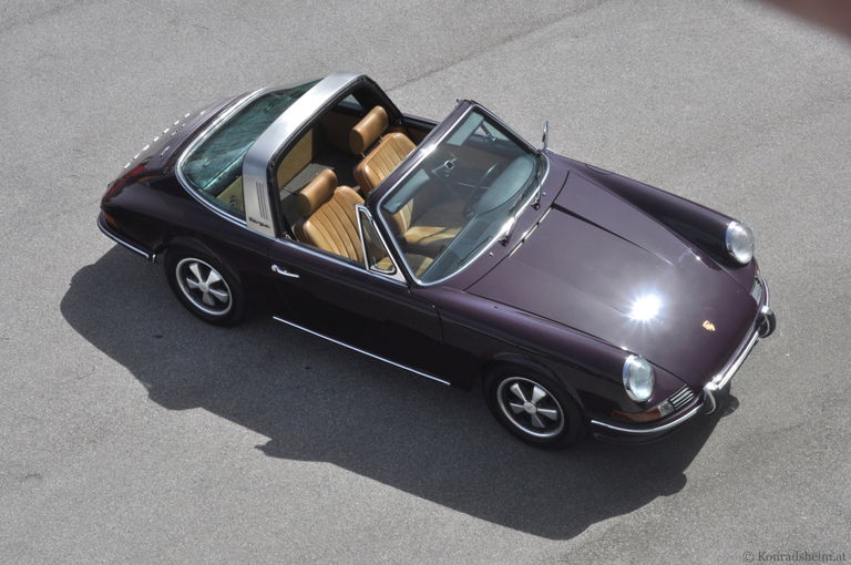 Porsche 911 E