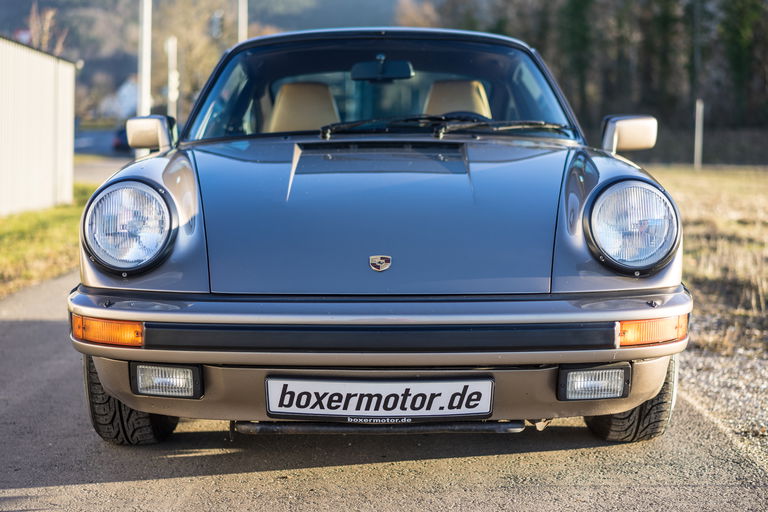 Porsche 911 Carrera 3.2 (US)