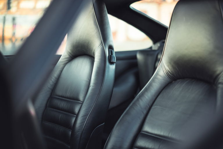 Porsche 911 Carrera 4 WTL