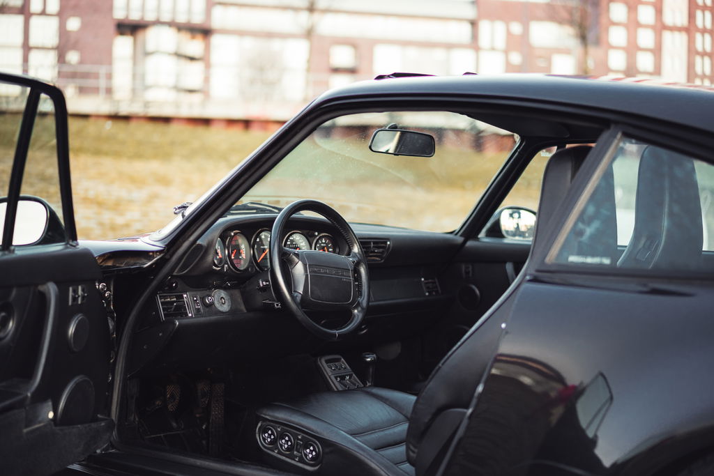 Porsche 911 Carrera 4 WTL