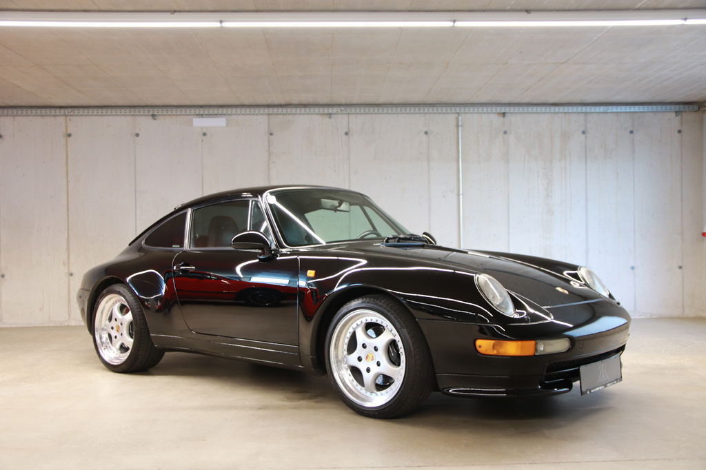 Porsche 911 Carrera